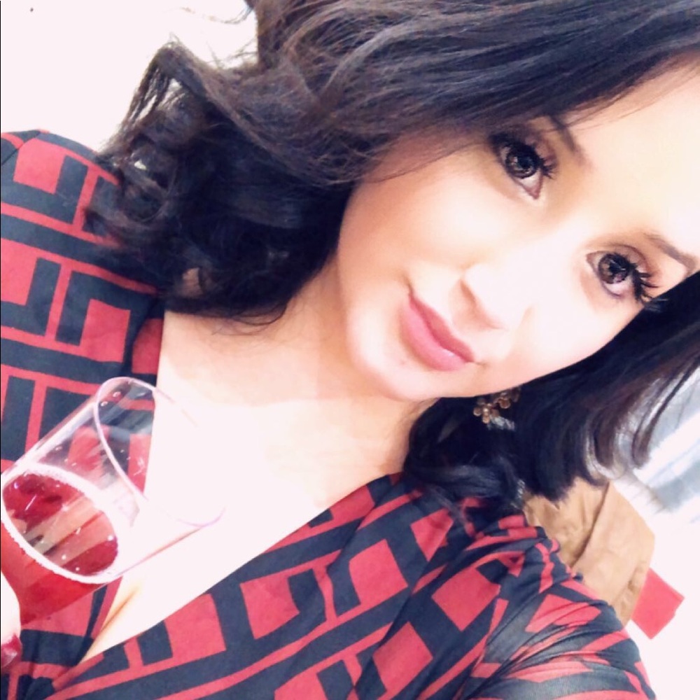 Meet your Posher, Karla